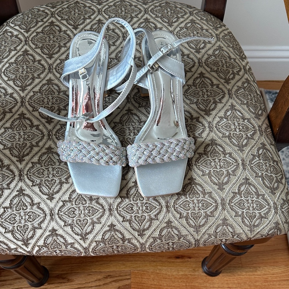 Elegant Silver Women's Sandals